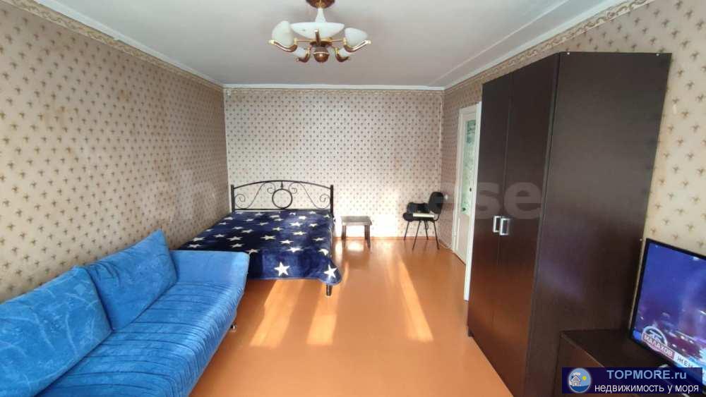 Сдается видовая однокомнатная квартира 36,4 кв.м. по улице Башенная (Балаклава, центр).  В квартире имеется всё...