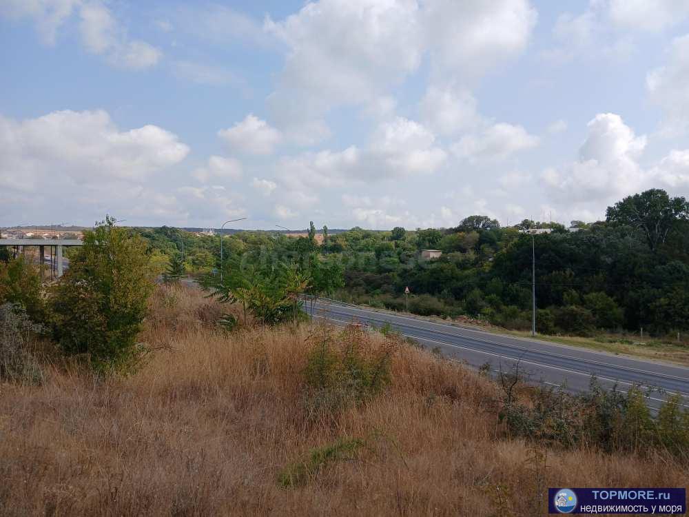 Продажа земельного участка 7 соток ИЖС шоссе Генерала Моргунова в Ленинском районе Севастополя.  Участок с небольшим... - 2