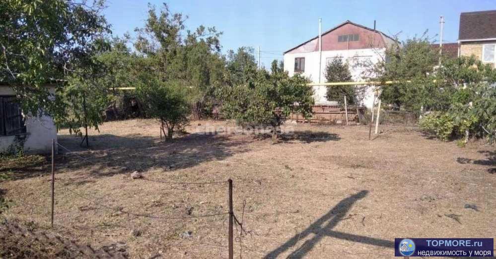 Продается участок в Голландии, СТ Садовод  Описание:  - Тип участка: Прямоугольный, ровный - Коммуникации:   -...