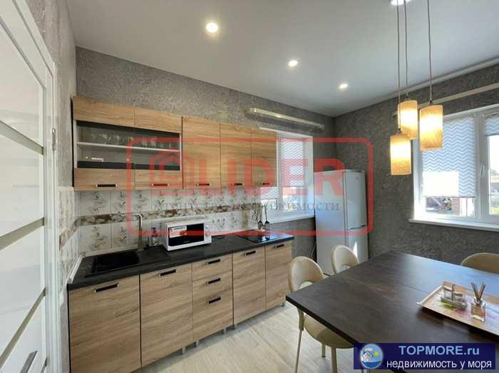 Сдается длительно часть дома в районе Сапун-горы. Второй этаж 2-х этажного дома. Новая техника и мебель. Два санузла.... - 1