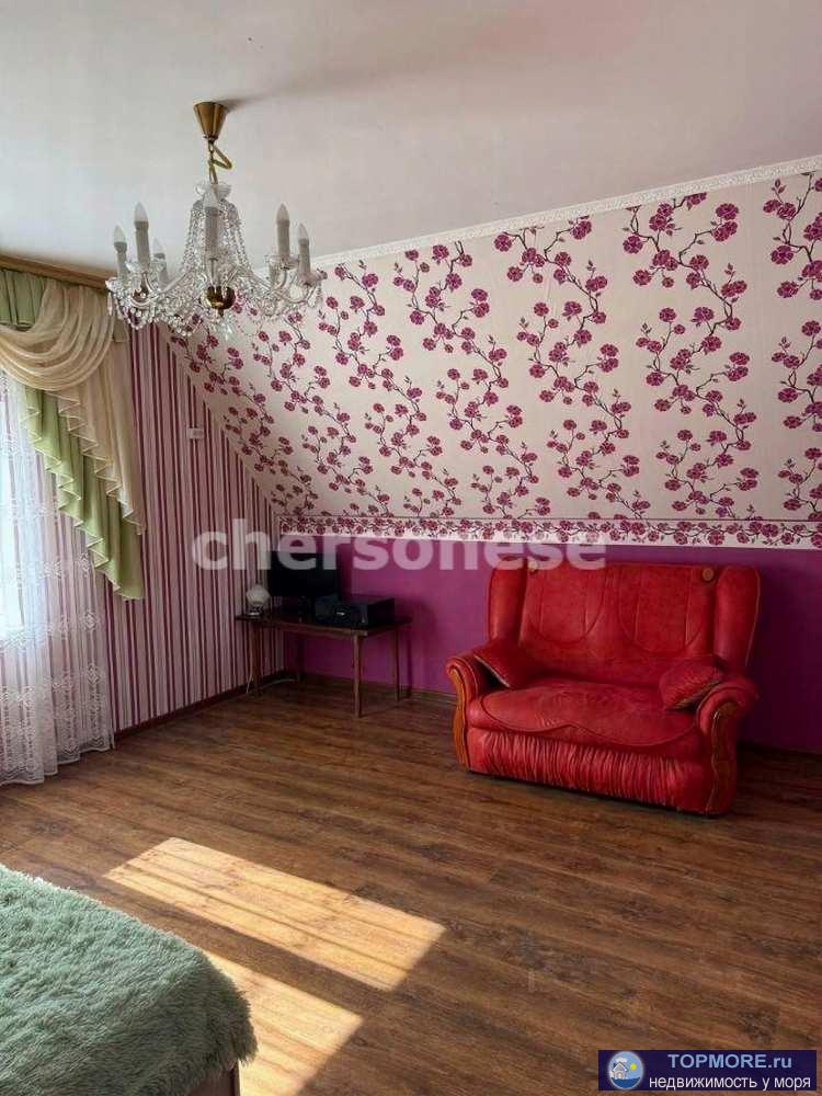 Продажа двухэтажного дома в черте города.   В доме имеется все необходимое для комфортного проживания. Все комнаты... - 2