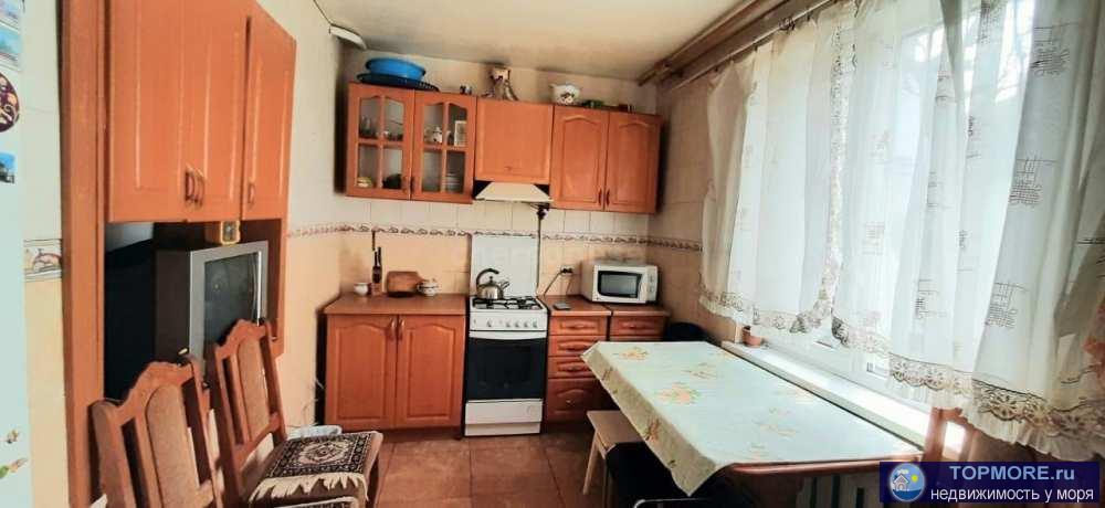 Сдается трехкомнатный одноэтажный дом на ул. Полоцкая в районе Горпищенко.  Можно рабочим, командировочным, военным,...