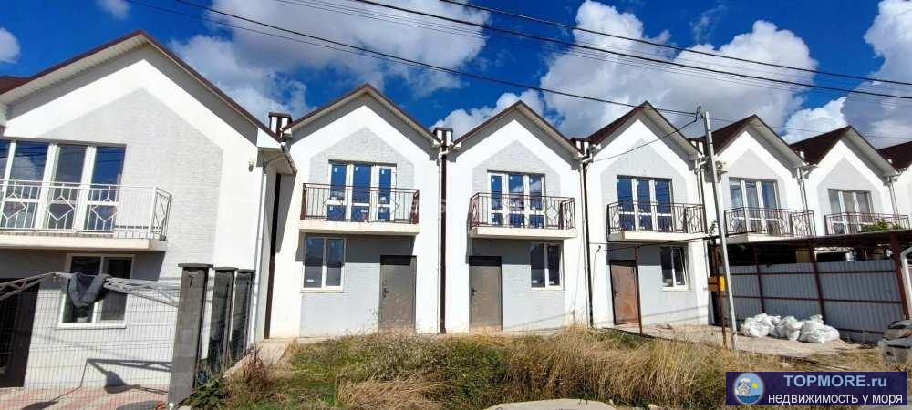 Ваш новый дом – уютный таунхаус в два этажа!  Общая площадь: 89 кв.м, что позволит с комфортом разместить всю семью....