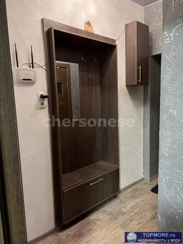 Продается уютная однокомнатная квартира в тихом и спокойном районе!    Общие сведения: Площадь – 29,7 кв.м, жилая –... - 2