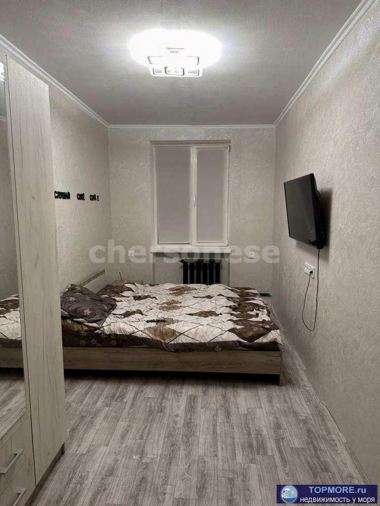  Продаётся светлая двухкомнатная квартира общей площадью 45.7 кв.м. Планировка смежная, кухня изолированная 6 кв.м. В...