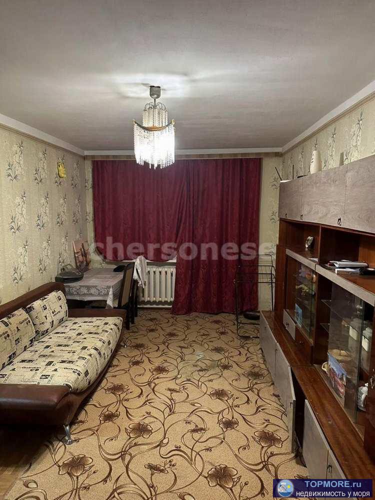  Продаётся светлая двухкомнатная квартира общей площадью 45.7 кв.м. Планировка смежная, кухня изолированная 6 кв.м. В... - 2