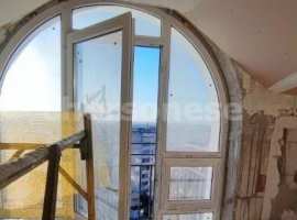 В продаже двухкомнатная квартира общей площадью 55 м²....