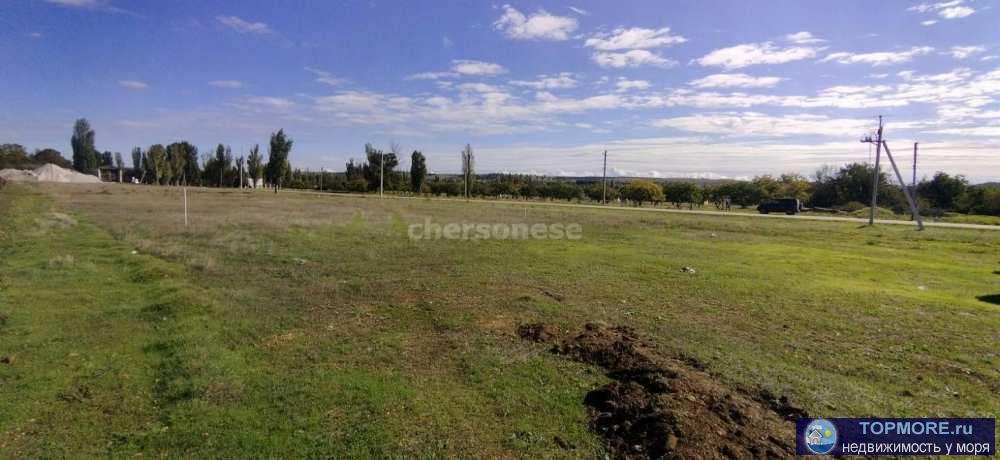 Общие характеристики участка  Участок площадью 4 сотки расположен в тихом коттеджном поселке,рядом с лучшим пляжем... - 2