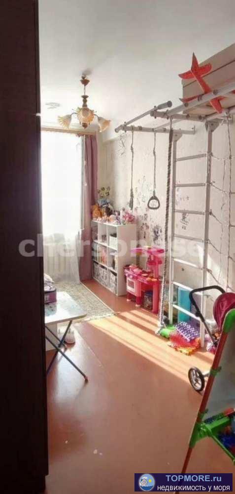 Продаётся 2-х комнатная квартира на 3 этаже 5-ти этажного дома.  Общая площадь квартиры - 43 кв.м, жилая - 31 кв.м.... - 2