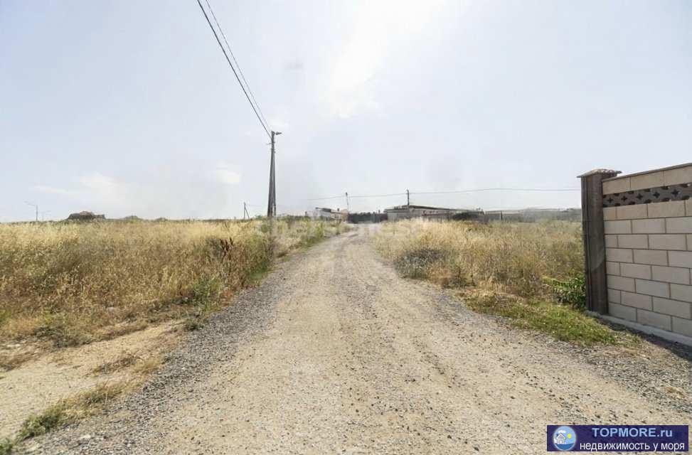 В продаже земельный участок 4.5 сот ИЖС!  Шикарный подъезд к участку.   Перспективный район.   Коммуникации все...