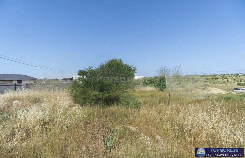 В продаже земельный участок 4.5 сот ИЖС!  Шикарный подъезд к участку.   Перспективный район.   Коммуникации все... - 1