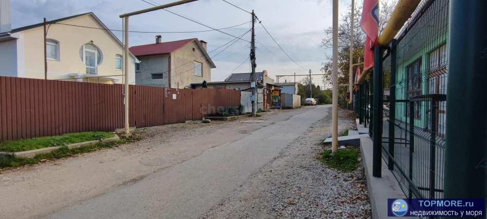 Продаётся ровный участок 5.1 сотки.   Шикарное расположение!  Уютное место, рядом гастроном.  Широкая... - 2