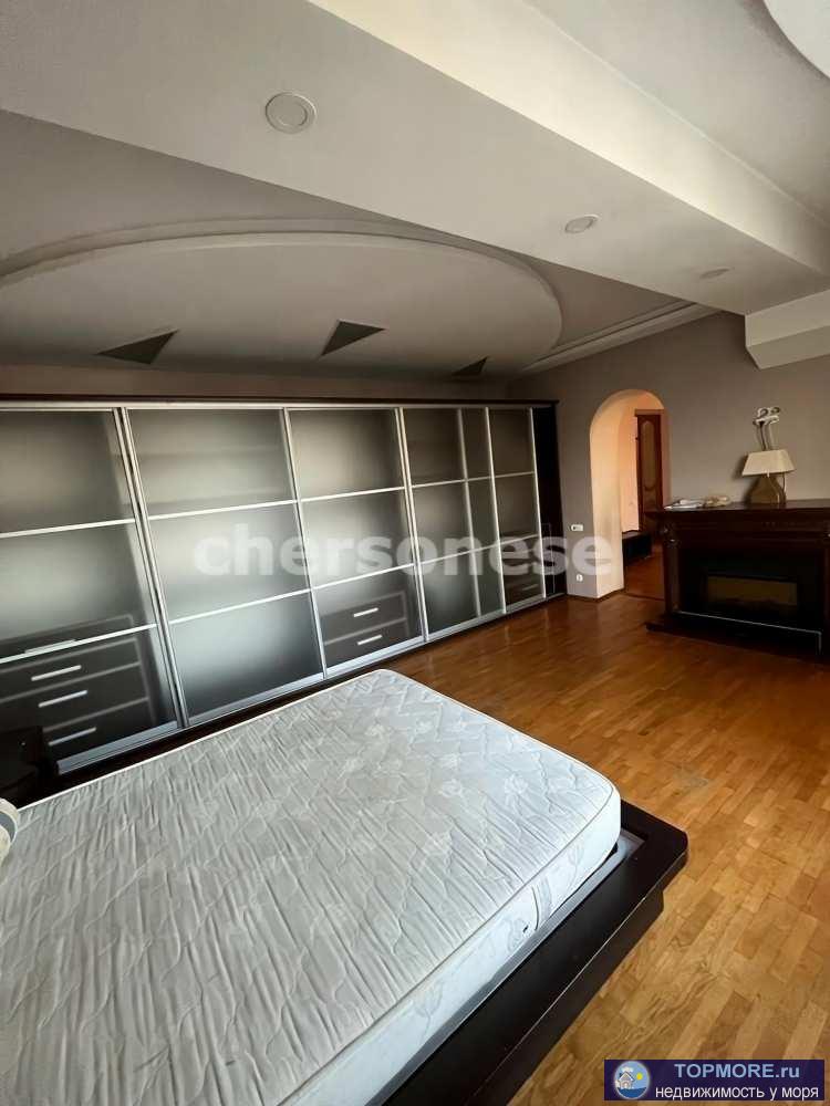 Престижная трехкомнатная квартира  с простopной кухнeй. Очень удобная планировка. Сделан капитальный ремонт с заменой... - 2