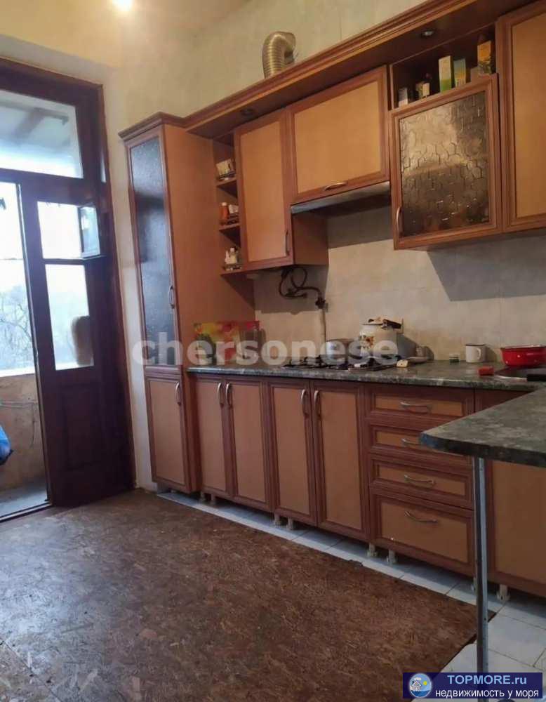 Продаётся 3х комнатная квартира в центре Севастополя!  Общая площадь квартиры 73 кв.м. Комнаты все раздельные,...