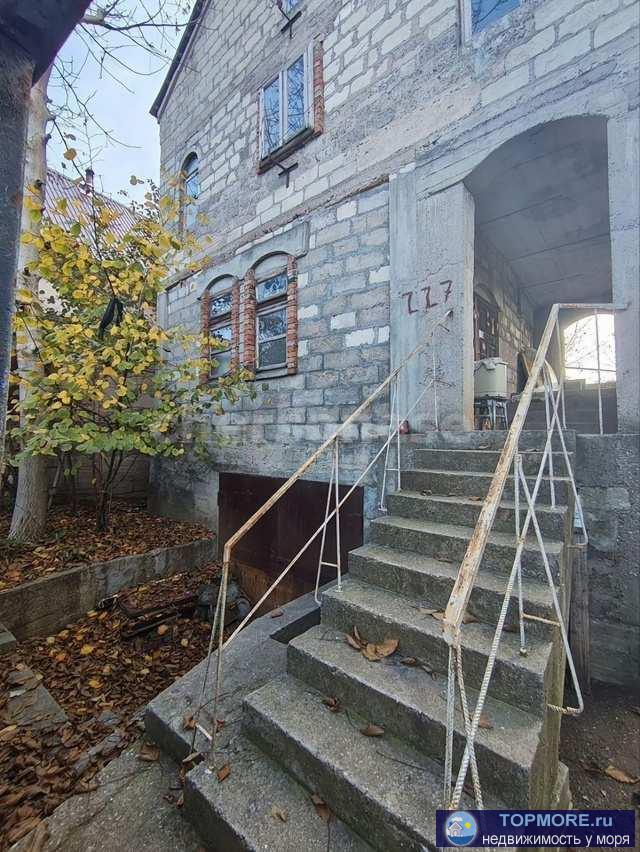 О доме Кирпичный дом площадью 162 м² для тех, кто ценит надежность и пространство. Объект требует ремонта — отличный... - 2