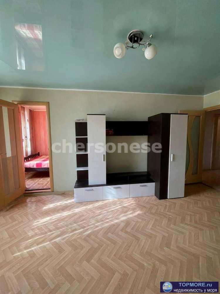 О квартире Просторная 1‑комнатная квартира площадью 53 м² на 5 из 6 этажей уютного кирпичного дома. Светлая комната... - 2