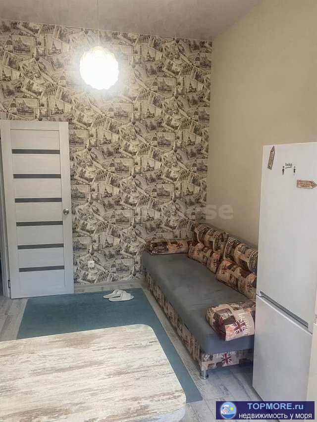 Об объекте   Уютная 1-комнатная квартира 42 м² с продуманной планировкой. Светлая изолированная комната 17 м² и... - 2