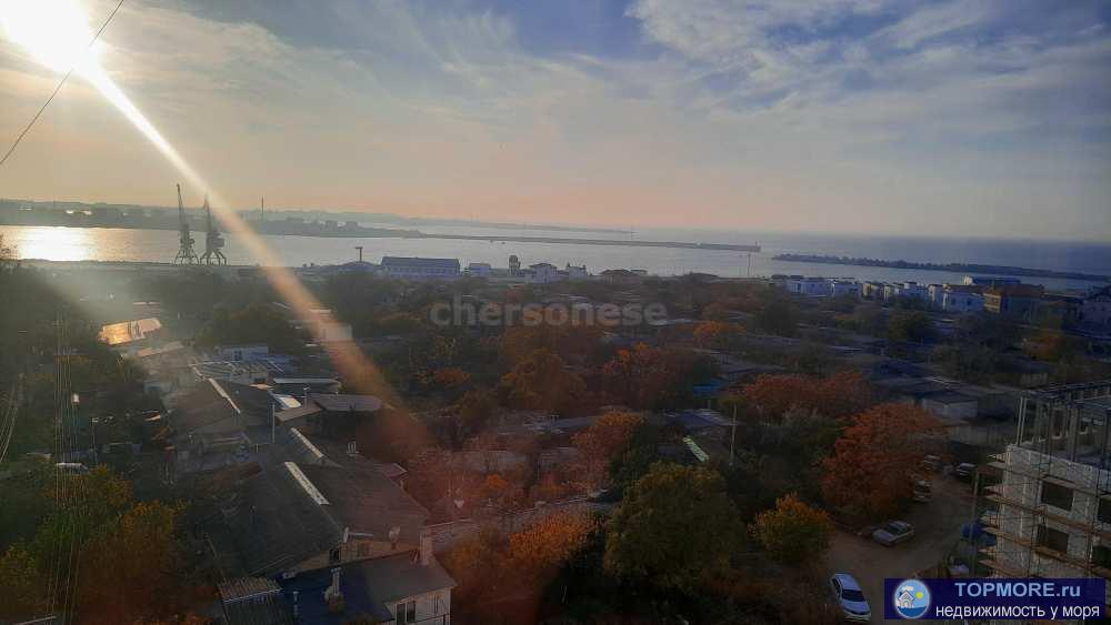 В продаже отличная видовая квартира у самого синего моря.  О квартире   Светлая 1‑комнатная квартира 36 м² на 8/10... - 2