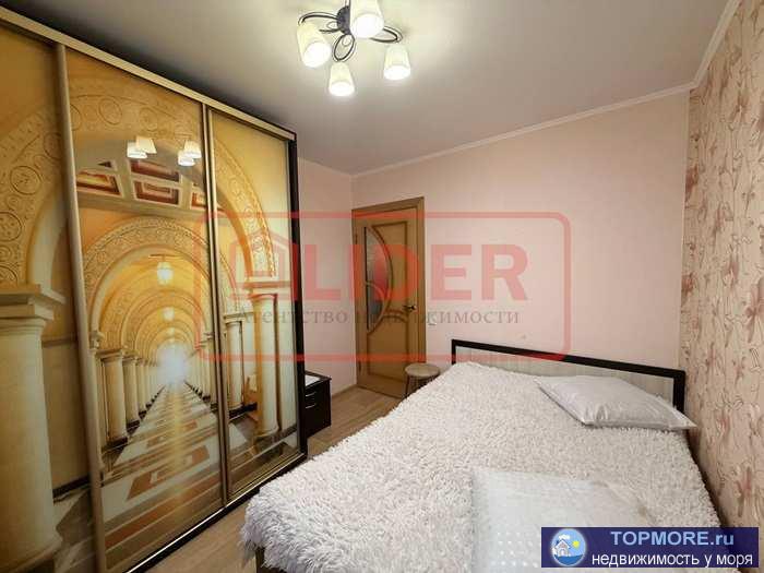 Сдается на длительный период евро-двухкомнатная квартира в частном коттедже, Гагаринский район г. Севастополя. Кухня...