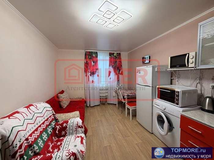 Сдается на длительный период евро-двухкомнатная квартира в частном коттедже, Гагаринский район г. Севастополя. Кухня... - 2