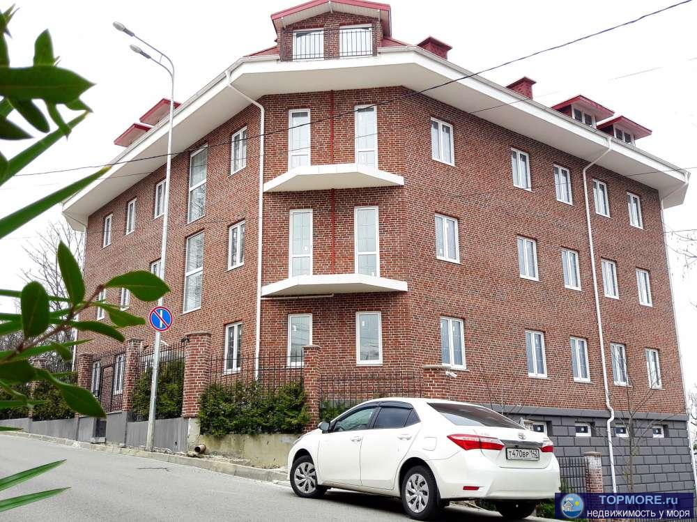 Продается трехкомнатная квартира в малоквартирном доме, в котором всего 12 квартир, в микрорайоне Макаренко, на улице...
