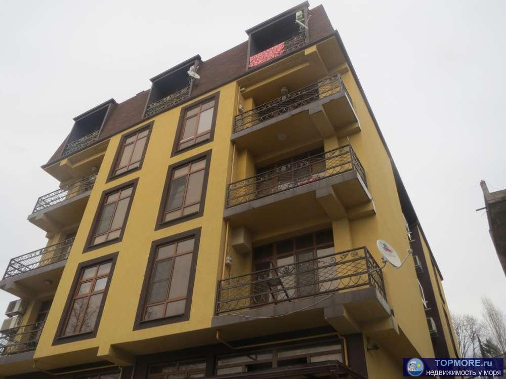 Сдаётся 2 комнатная квартира на срок от 6 до 11 месяцев. Общая площадь 45 кв.м площадь комнат 30 кв.м. Есть 2 балкона... - 4