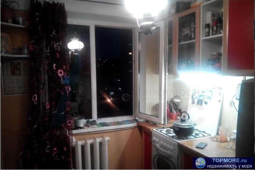 Продается 1-комнатная квартира в пос. Лазаревском. Квартира в хорошем состоянии, металлическая входная дверь,...