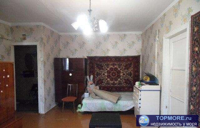 Продается 2-комнатная квартира на улице Горпищенко . Хрущевка.  Общая площадь квартиры 43 кв. м., жилая - 29, кухни -... - 2