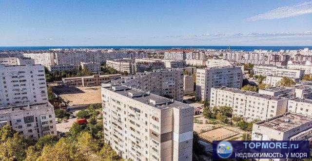 Предлагается к продаже четырехкомнатная квартира в самом центре 5-го микрорайона по адресу: г.Севастополь, ул... - 1