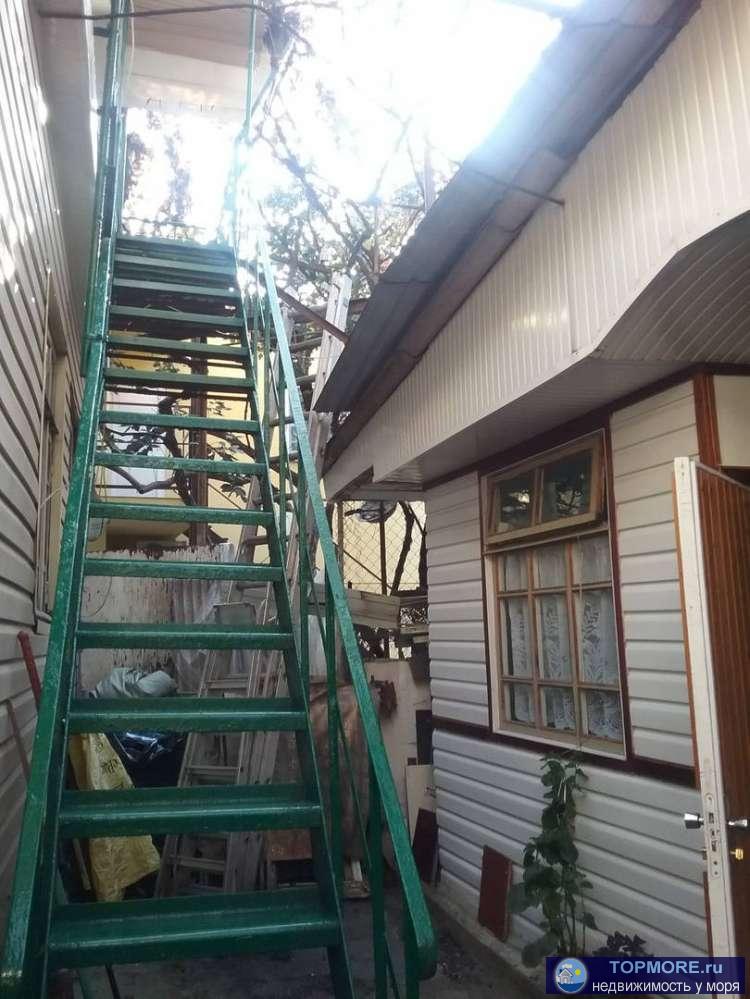   Продаю матери дом, в центр Адлера, по улицы Кирова рядом городской поликлинике, отопление центральное, три...