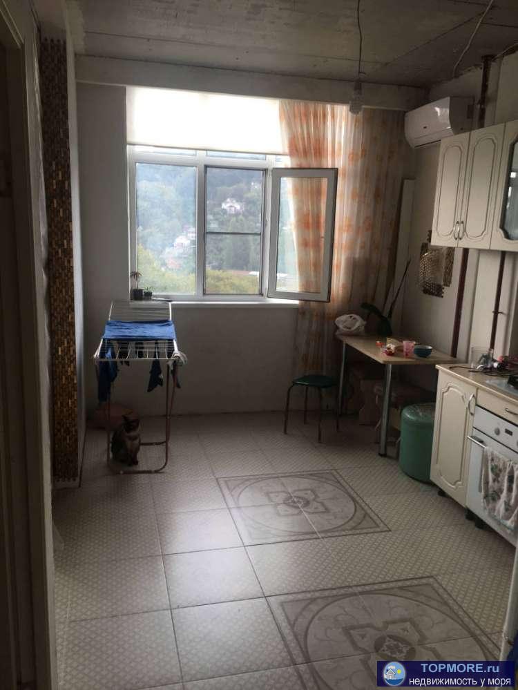 К продаже представлена полноценная двухкомнатная квартира площадью 42 кв. м. В квартире выполнен современный ремонт с... - 2