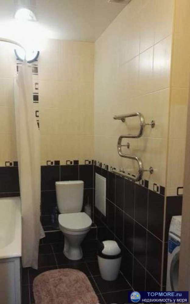   Продам светлую квартиру с хорошим ремонтом. газовая плита, духовой шкаф, кондиционер, холодильник, стир. машина,... - 1