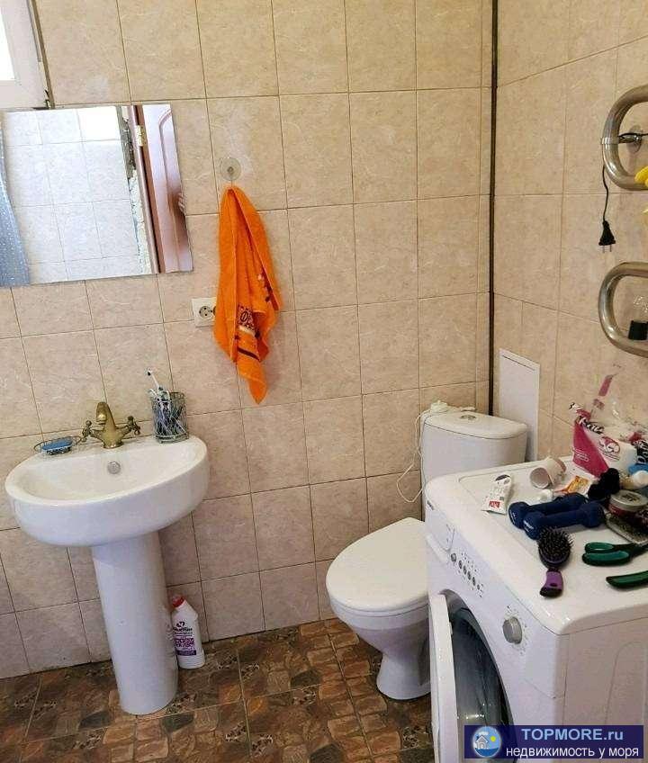 Продаю 3-х комнатную квартиру площадью 54 кв. м на 3 этаже 4-этажного кирпичного дома, 2 спальни, ванная, кладовка,... - 2