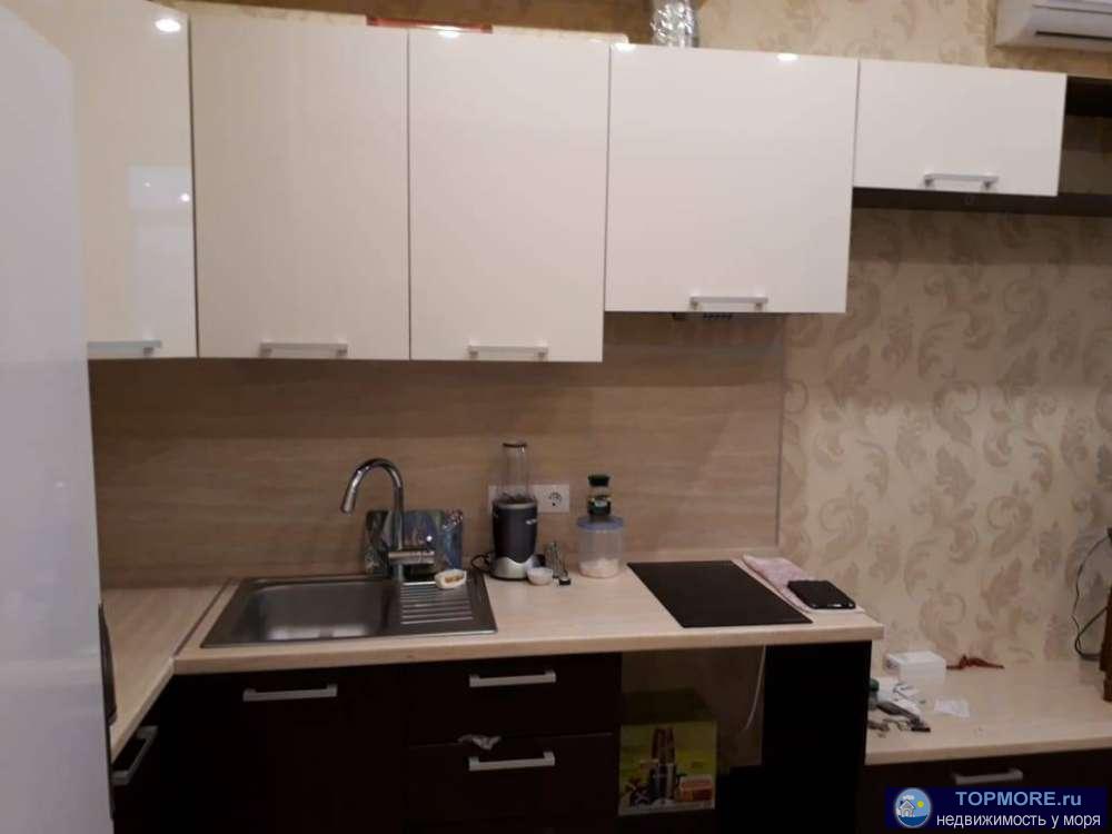 Продаю просторную светлую 1-комнатную квартиру с шикарным евроремонтом мебелью и техникой. Из окон прекрасный вид на...