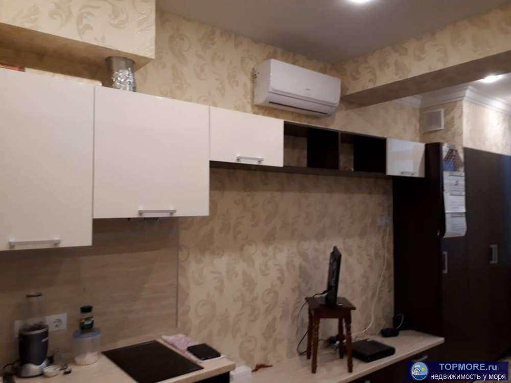 Продаю просторную светлую 1-комнатную квартиру с шикарным евроремонтом мебелью и техникой. Из окон прекрасный вид на... - 1