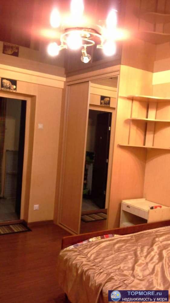 Продается отличная комната в общежитии. Приватизированная. Прописка. Хороший район. Ремонт, мебель, техника.... - 2