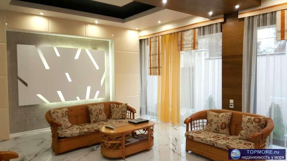 Продается  современный двухэтажный коттедж  250 кв.м.  в самом центре города-курорта Анапа на участке 4,8 сотки.... - 2