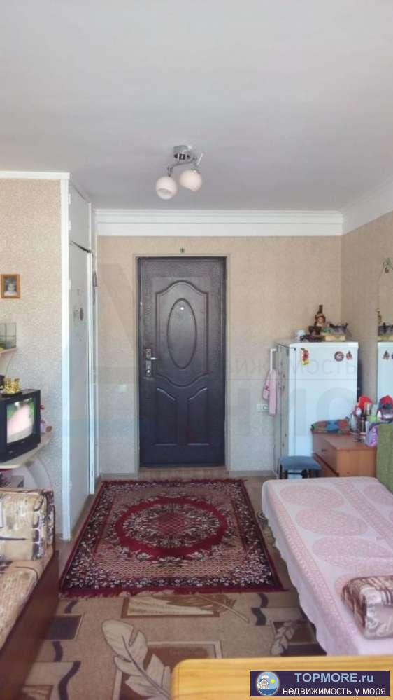 Продается комната в общежитии в Лазаревской. Площадь 15м2, комната уютная и светлая с косметическим ремонтом. Кухня ,...