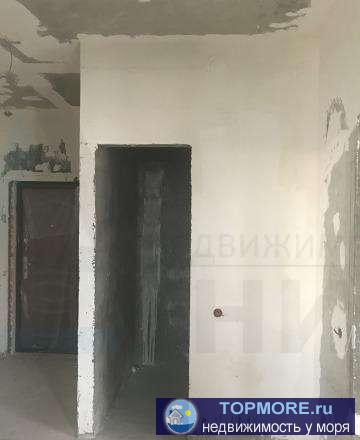 Продажа / Квартиры, Сочи, Тормахова улица, 5 700 000 р. Продается 2-х комнатная квартира в ЖК ' Корал Хаус'.Общая площадь с балконами 90,1 кв.м. Две лоджии и большой балкон.... - 2
