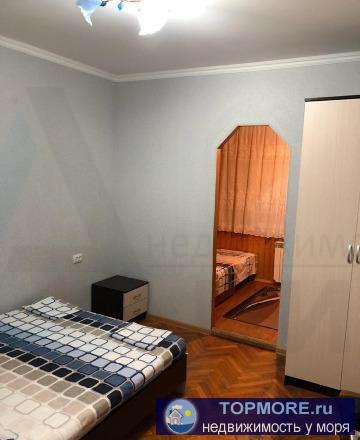 Продается 2 комнатная квартира в Лазаревской. Общая площадь 53м2. Квартира уютная с хорошим ремонтом, комнаты...
