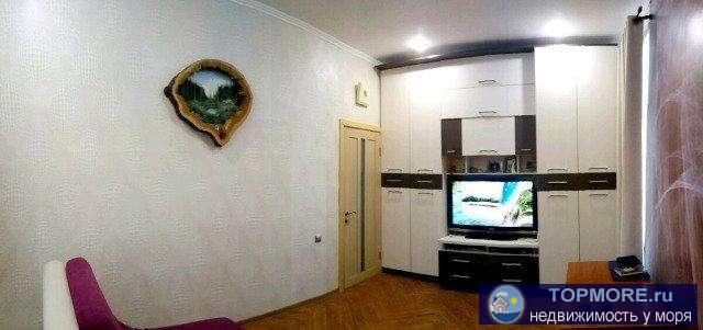 Продается уютная трехкомнатная квартира, в центре Севастополя, на площади Пирогова. В квартире выполнен качественный... - 2