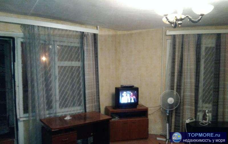 Продается однокомнатная квартира в Казачке (Бухта Казачья) по адресу: г. Севастополь, ул. Казачья,  окна выходят на...