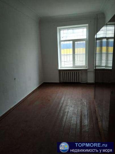 Продается  просторная  62 кв. м.,  2 х комнатная теплая квартира ! Требует косметического ремонта. Возможно... - 2