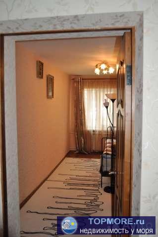 Продаю 2-х комнатную квартиру в центре по ул.Маршала Жукова 1-й этаж 4-х этажного дома площадью 40,72кв.м + лоджия... - 2