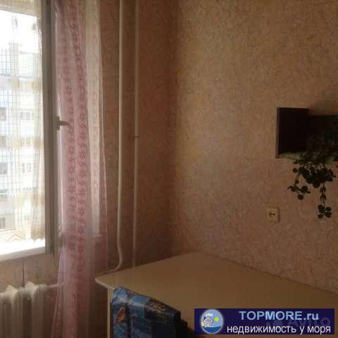 Продается двухкомнатная квартира на восьмом этаже девятиэтажного дома по улице Адмирала Макарова в городе Туапсе... - 1