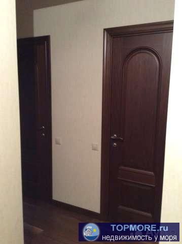 Продается 2 комнатная квартира бизнес-класса в 16 этажном комплексе ЖК 'Черноморская Ривьера' с хорошим ремонтом и... - 2