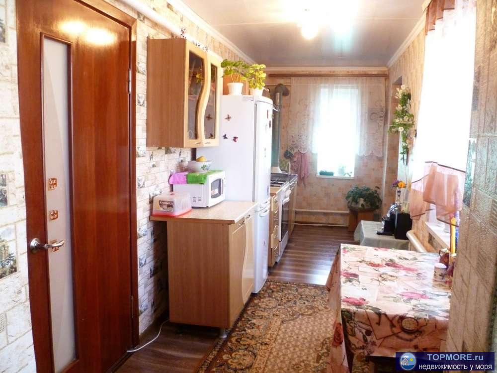 Сдается посуточно комфортное жилье, на побережье Азовского  моря, до моря идти 5 минут. В доме 3 комнаты, кухня,... - 10