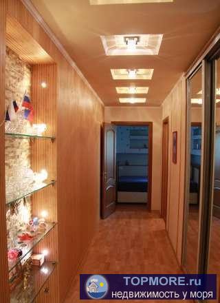 В квартире произведен качественный дизайнерский ремонт, кухня совмещена с залом (студия), большой широкий коридор,...