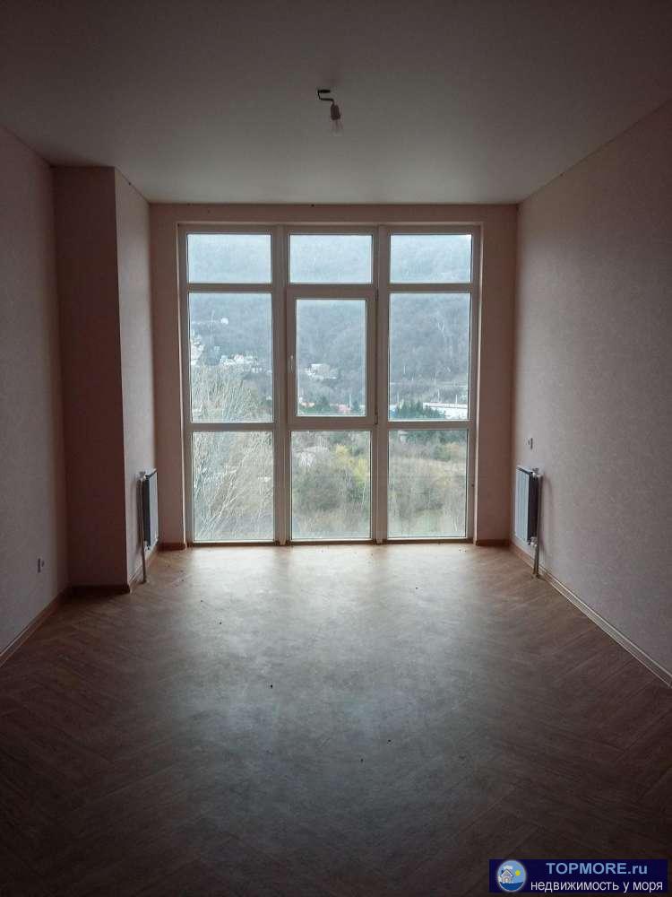 Номер объекта: 37052 Продается 1-комнатная квартира в шестиэтажном доме с лифтом, в поселке Лазаревское ЖК...