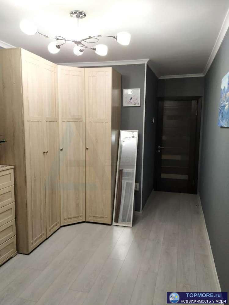 Номер объекта: 37088 Продается 2 комнатная квартира в Лазаревской. Комнаты светлые и уютные, с хорошим ремонтом.... - 1